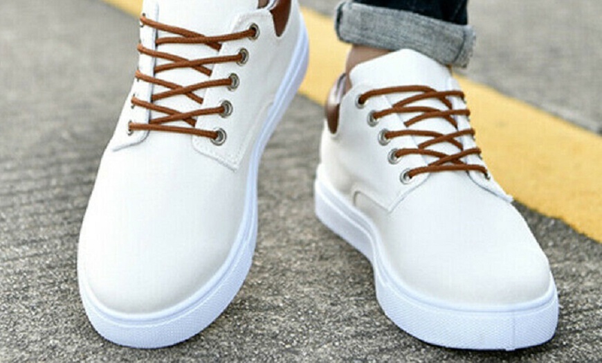 Image 12: Men's Casual Canvas Shoes