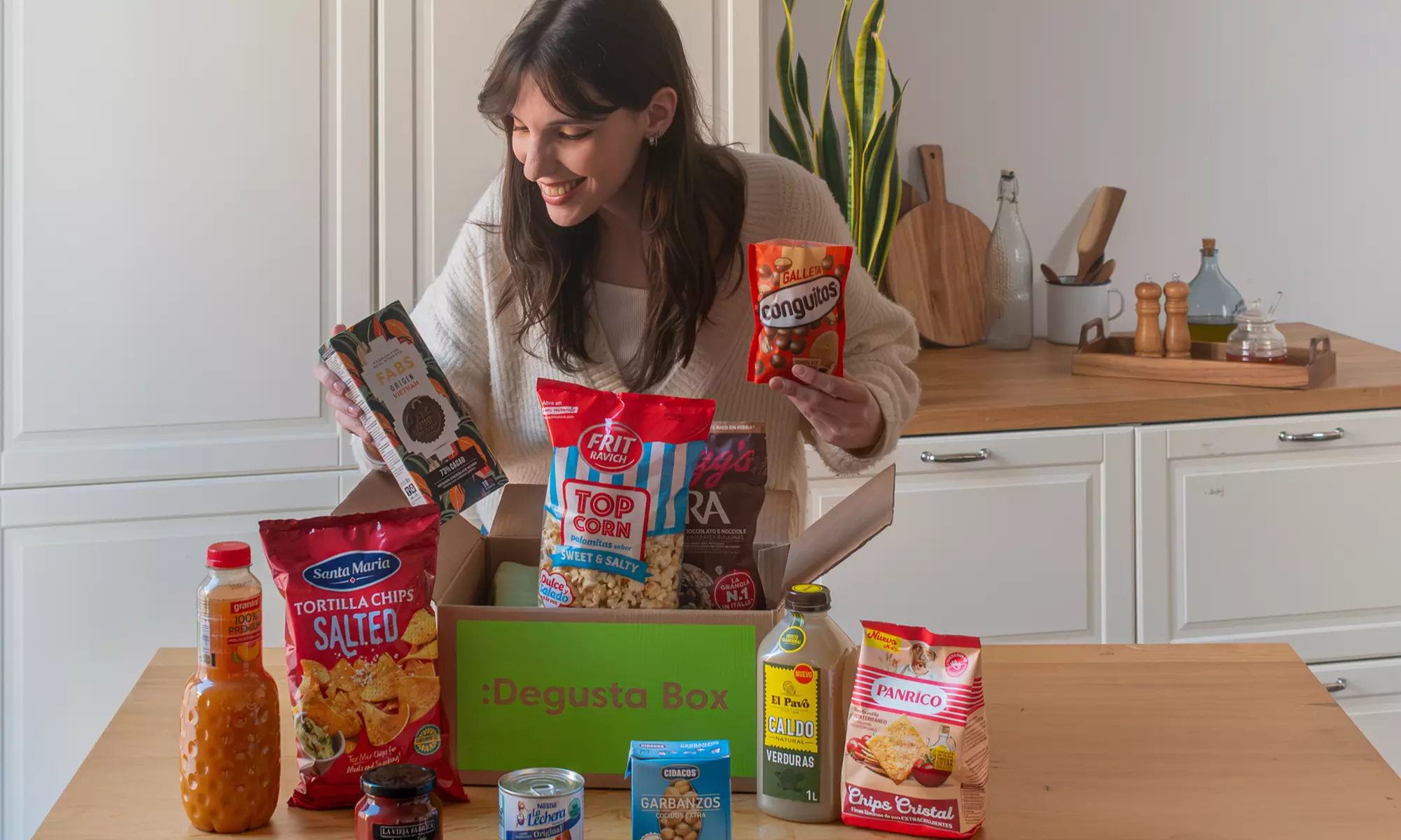 Suscríbete a una caja de sorpresas al mes con Degustabox