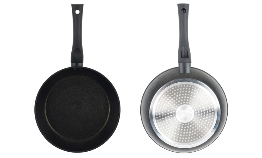 Image 7: Non-Stick Diamond Frying Pan