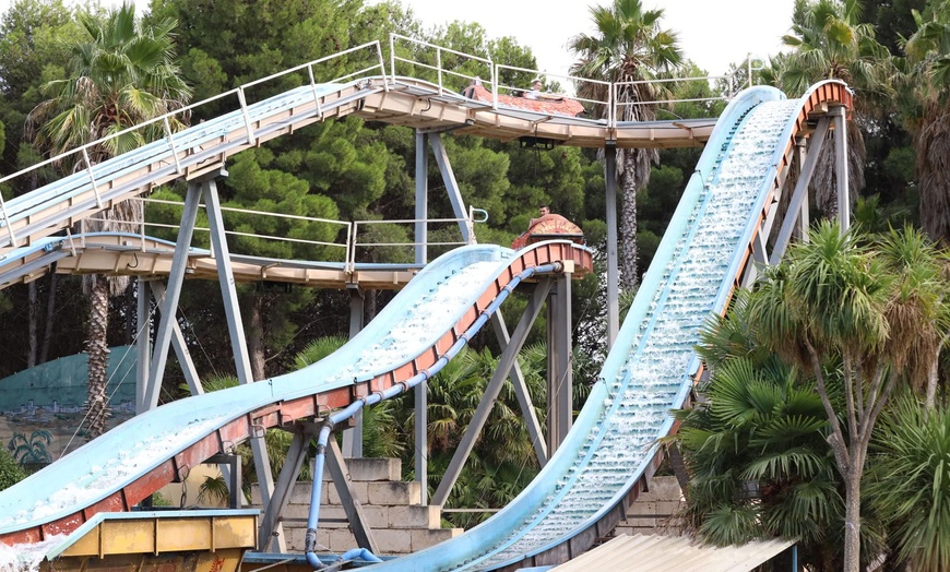 Image 5: Entradas para niño y adulto al Parque de Atracciones de Zaragoza