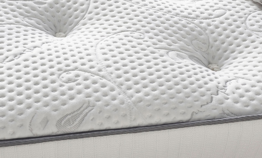 Image 3: Natural Cashmere Pocket Mattress