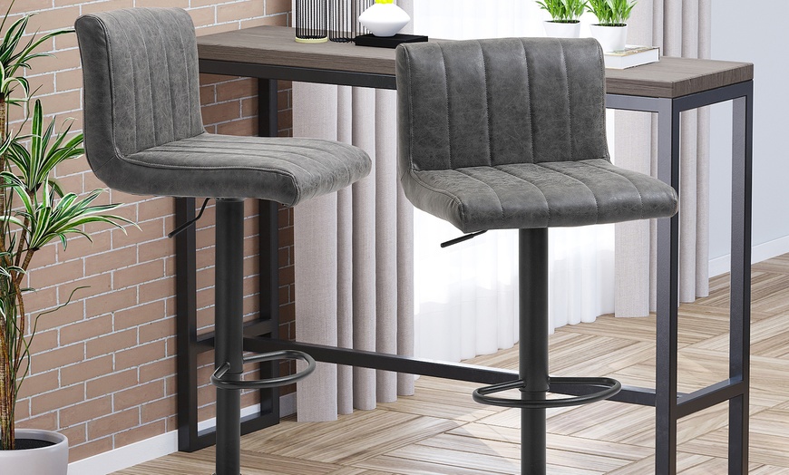 Image 22: Set of Two HomCom Bar Stools