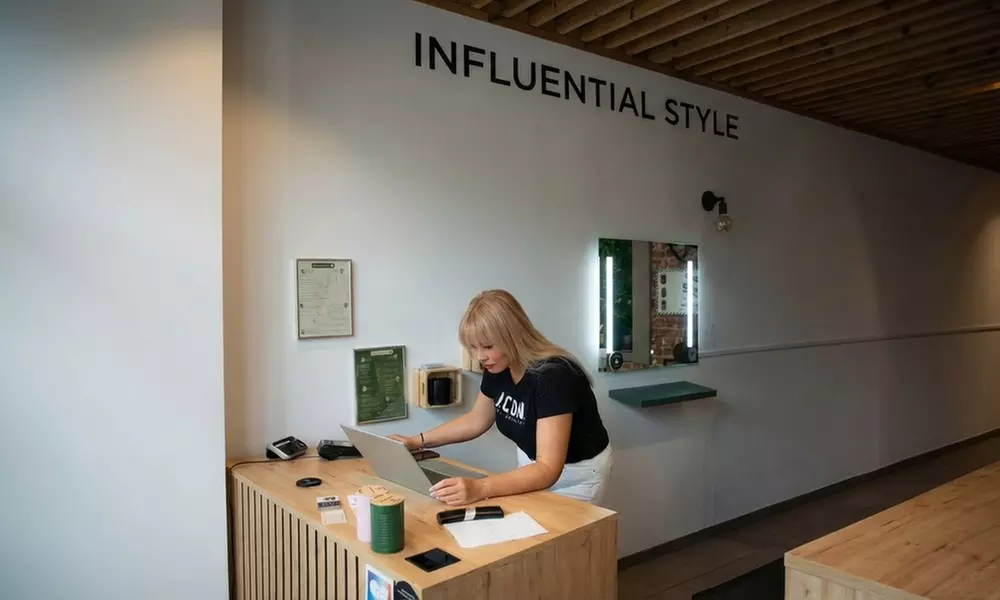 Coiffure pour homme et femme, balayage, couleur ou soin profond