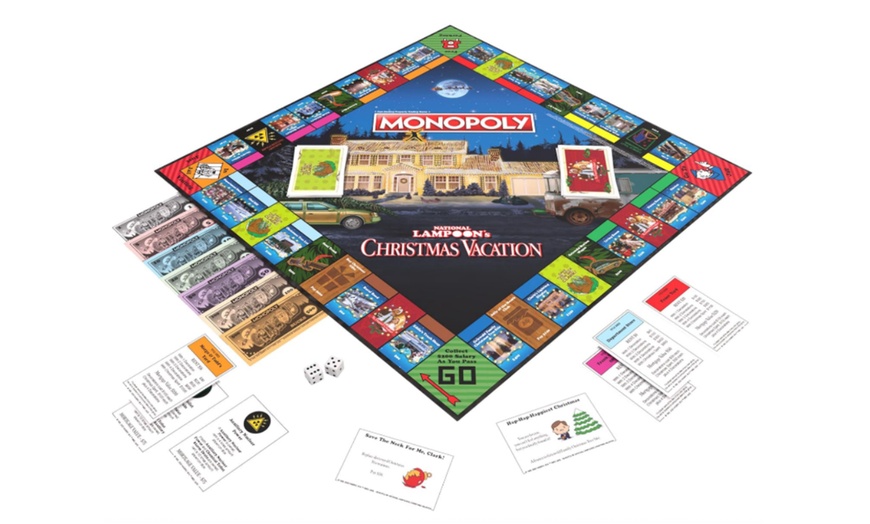 Image 2: Monopoly Christmas Vacation Edition Gameplay