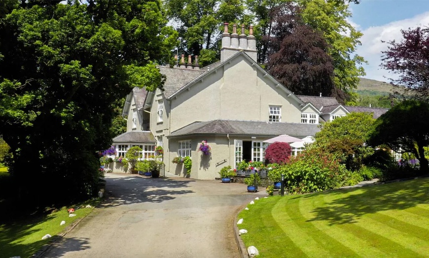 Image 4: Lake District: Tranquil Winter Stay for 2