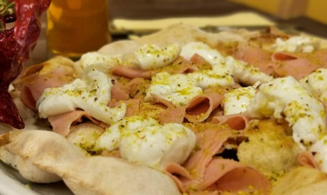 ⏰Menu pizza cotta con forno a legna, più antipasto, bibita e dolce da Leggero (sconto 46%) Prenota&Vai!