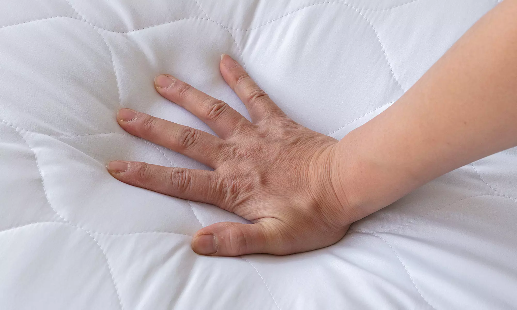 Matelas à mémoire de forme, spécial canapés lits convertibles, améliorant l'expérience de sommeil dans un canapé lit. - Second Medium