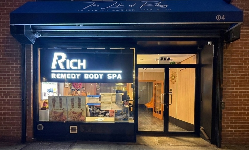 Image 5: 60-/90- Min Swedish, Deep Tissue Massage w/ Optional Foot Massage
