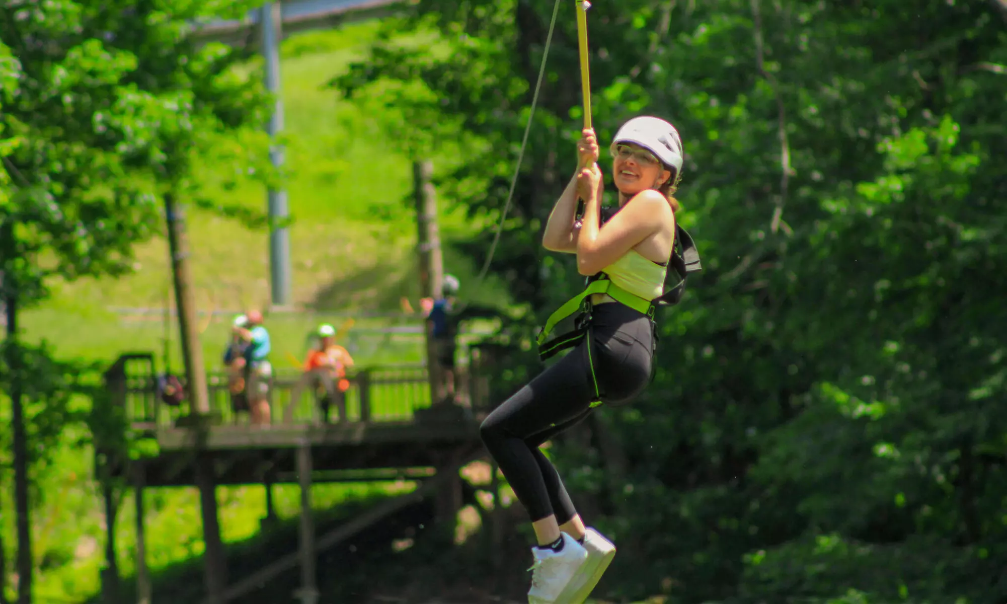Soar Weekdays & Sundays: Conquer 1000' & 4000' Zipline Adventures
