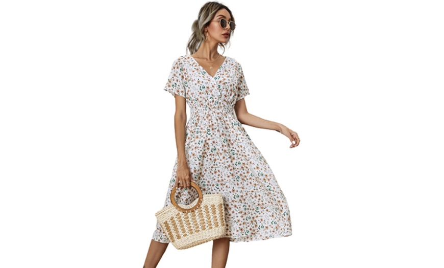 Image 9: Floral Summer Short Sleeve Dress