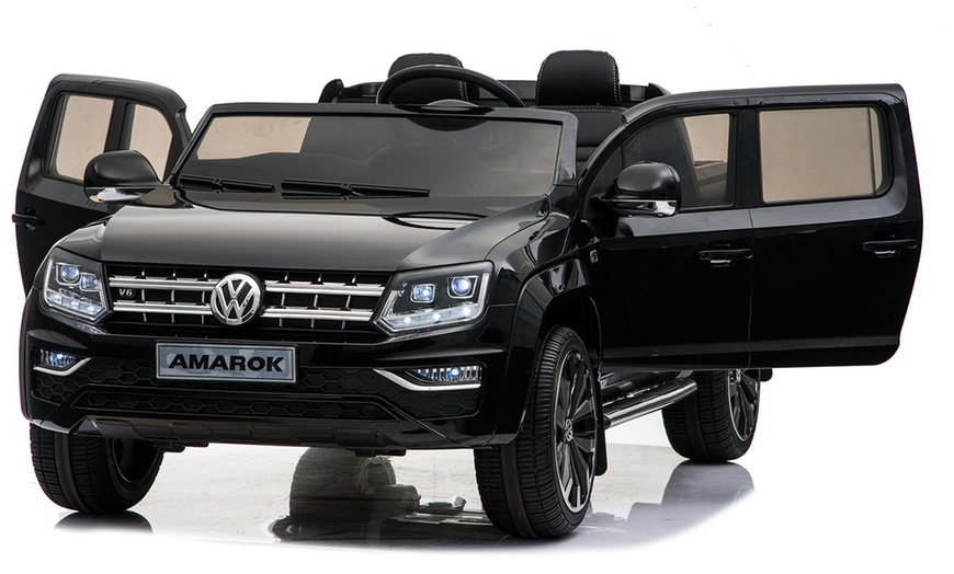 Image 7: Kids' Volkswagen Amarok Toy Car