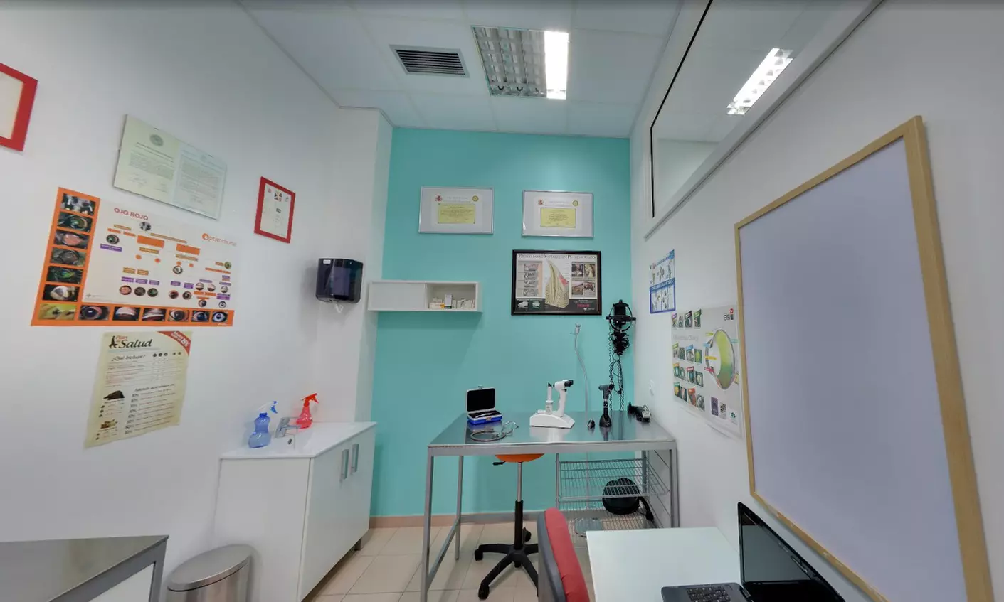 Mantén a tu compañero sano: vacunas para 1 perro o gato a elegir