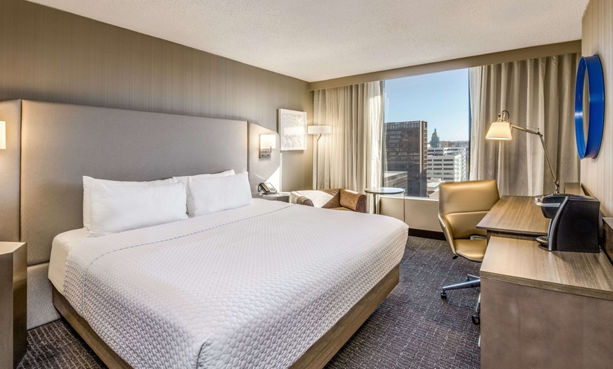 Image 11: Stylish 4-Star Hotel at Denver Downtown - Book Now!