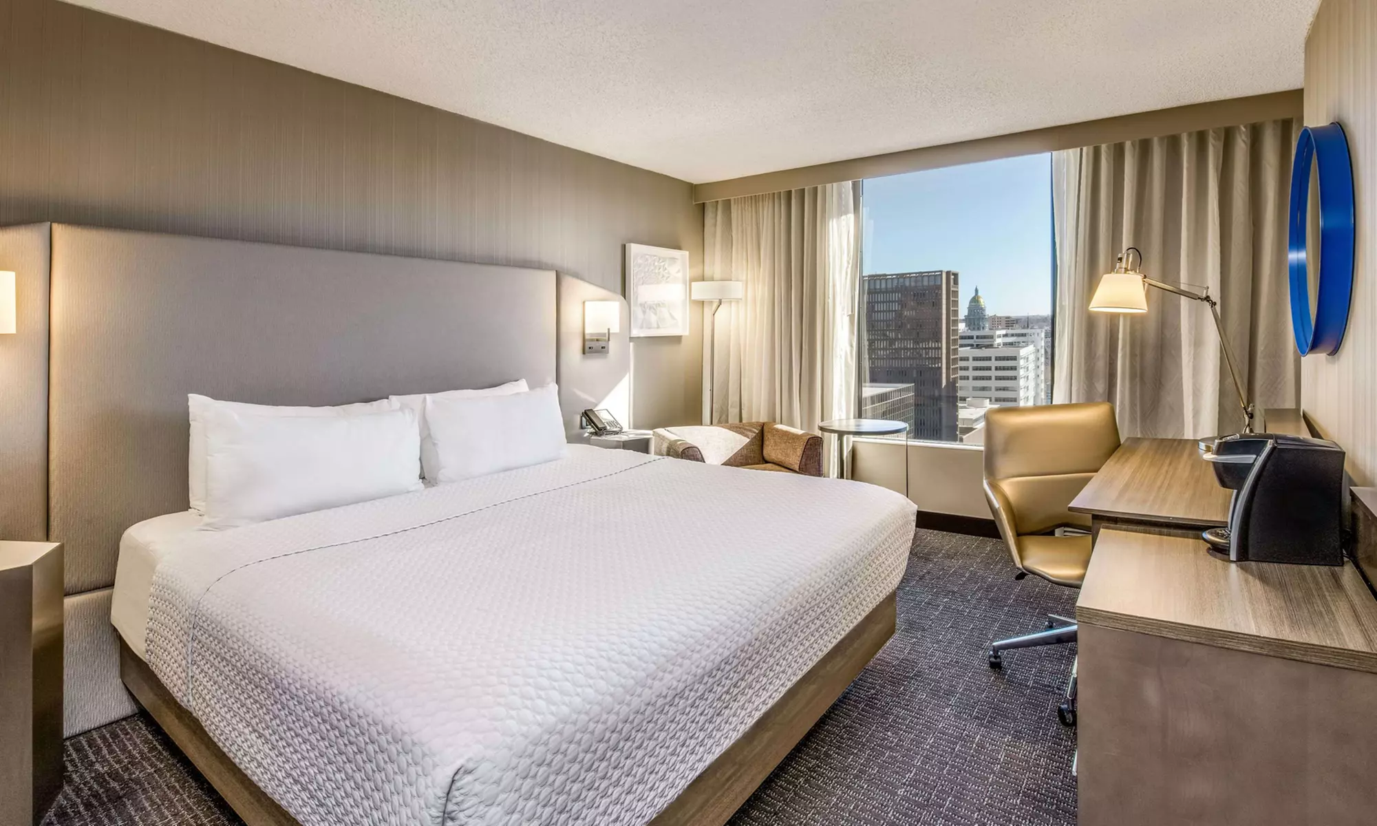 Stylish 4-Star Hotel at Denver Downtown - Book Now!