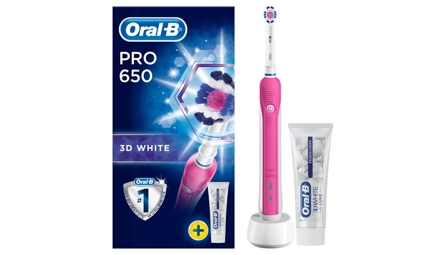 Image 4: Braun Oral-B Pro 650 Toothbrush