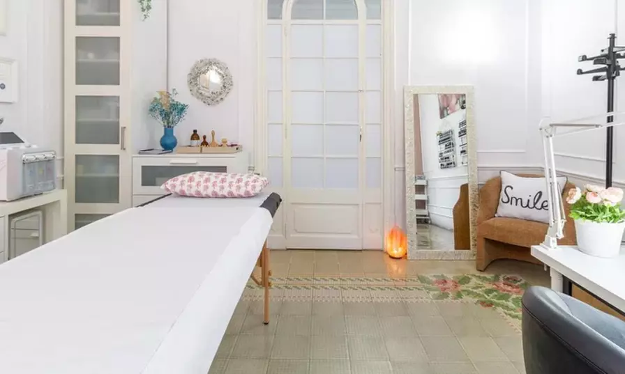 Limpieza facial con radiofrecuencia en Julia’s Beauty Nails Center