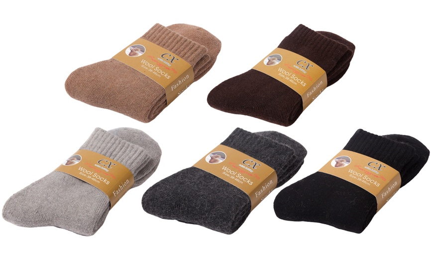 Image 2: Three Pairs of Men Wool Socks