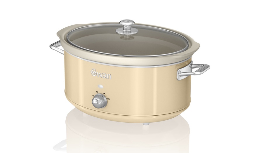 Image 58: Swan 1.5L, 3.5L or 6.5L Retro-Style Slow Cooker