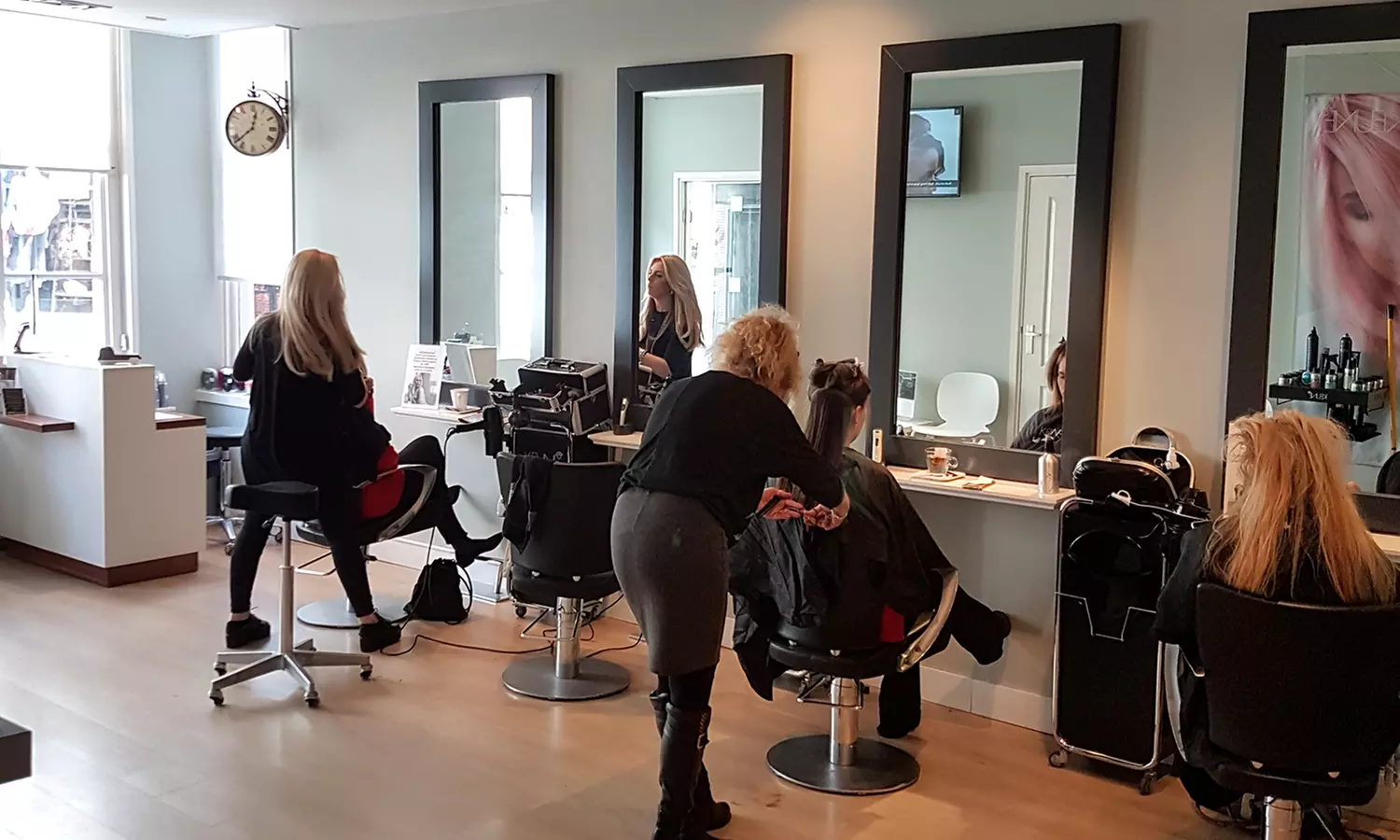 Gezichtsbehandeling naar keuze bij Beauty Care Vicky Wassenaar - Primary Image