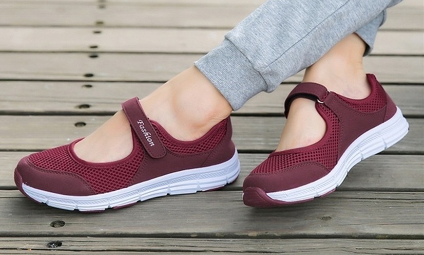 Image 11: Women's Breathable Trainers