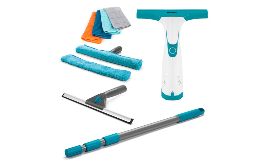 Image 1: Telescopic Window Cleaning Set 