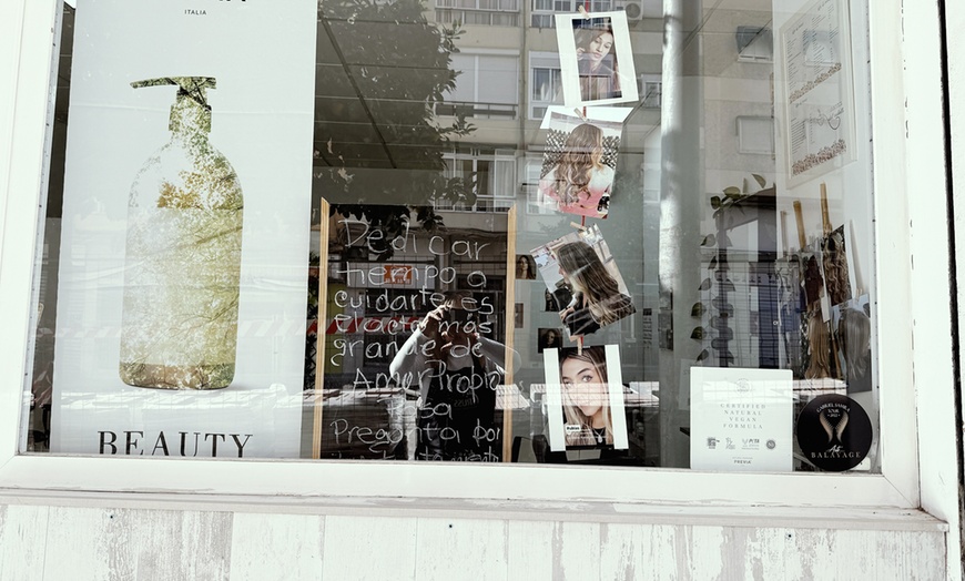 Image 5: Tratamiento capilar: lifting, reconstructivo o antiencrespamiento