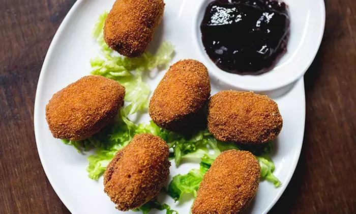 Menú de parrillada de carne o mariscada para 2 en Tasca Las Dehesas