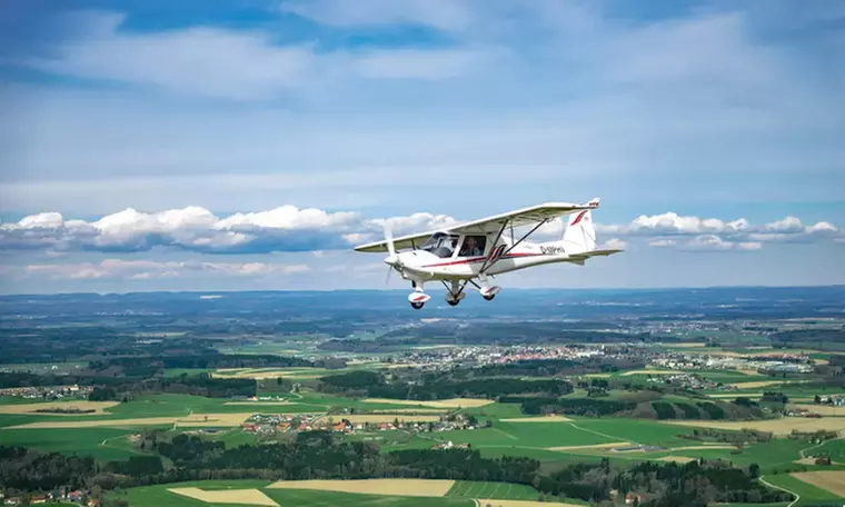 „Pilot für einen Tag“ mit 45 Min. Flug im Pilotensitz für 1 Pers. im Flugsport Zentrum Mengen (bis 39% sparen) - Second Medium