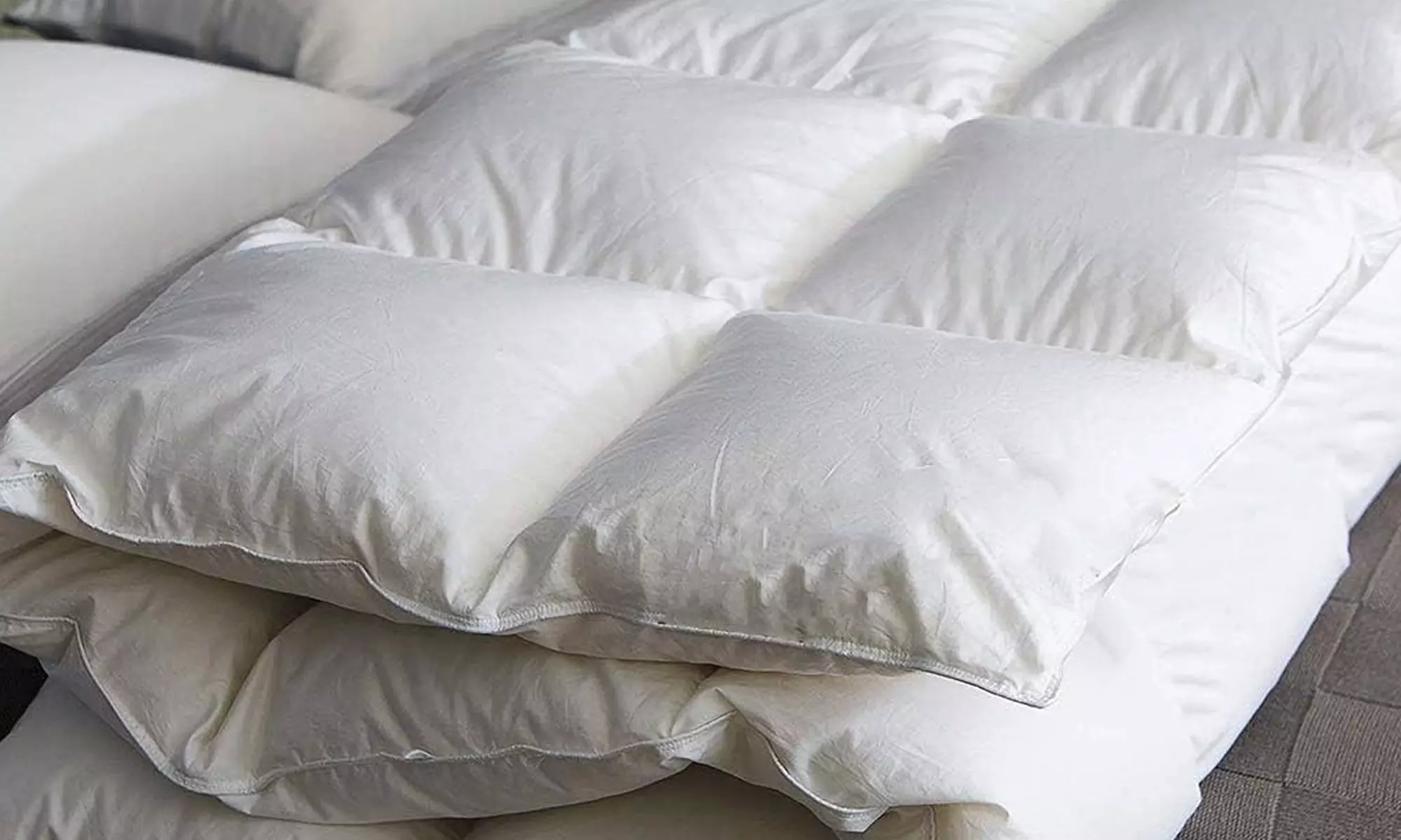 Sampur Bettdecke aus 100% Daunen
