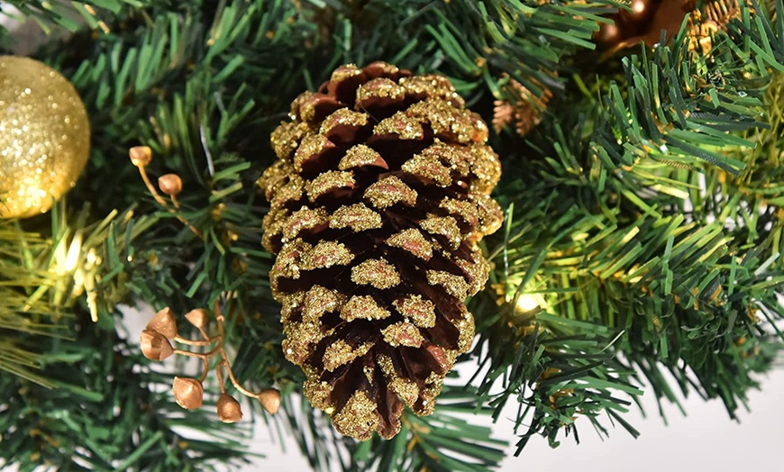 Image 8: Homcom Pre-Lit Christmas Wreath