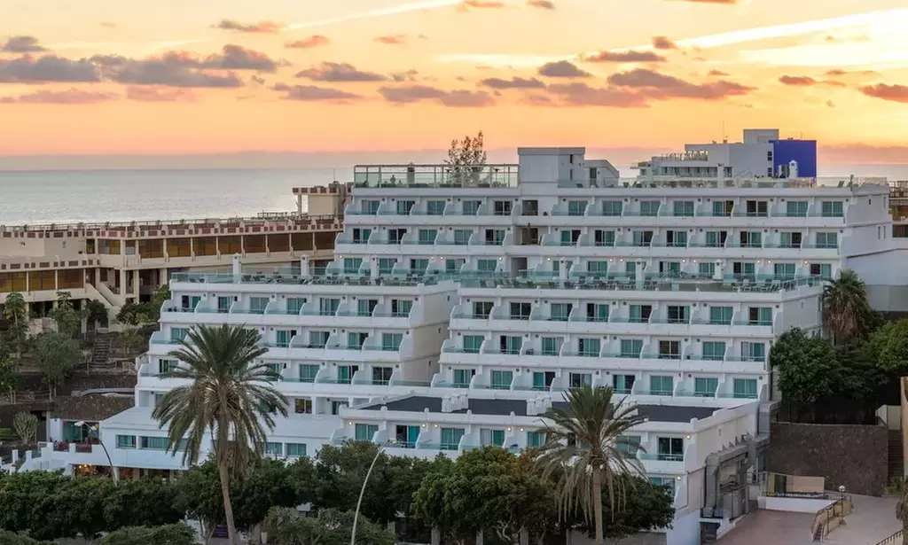 Circuito de spa para 2 personas con masaje, comida o daypass a elegir