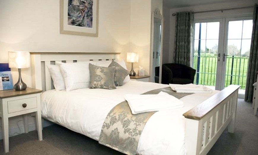 Image 4: Somerset: 1- or 2-Night 4* Spa Break