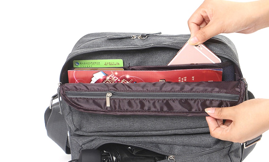 Image 7: Multi-Compartment Travel Bag