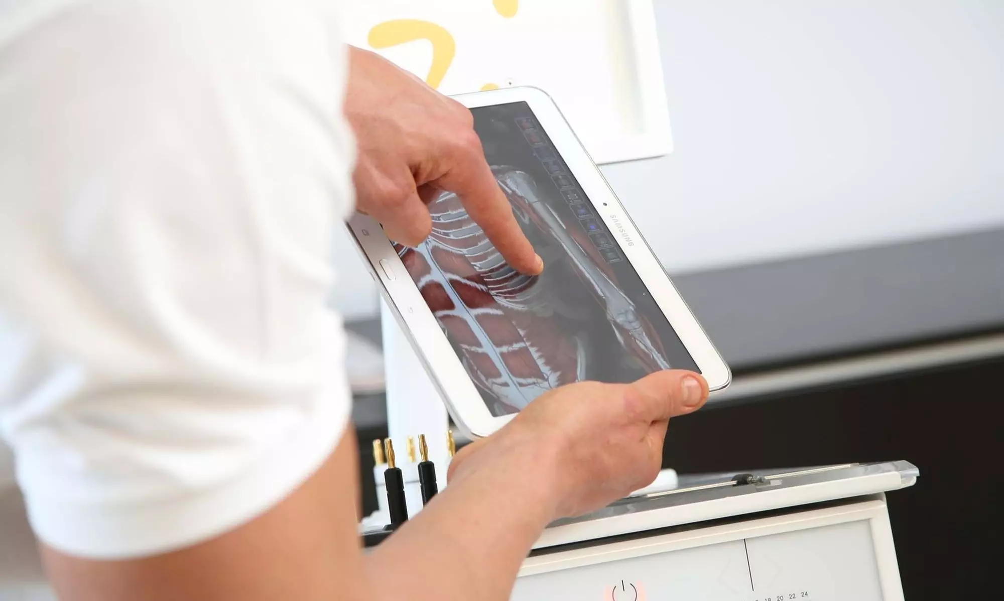 Masaje a elegir con opción a masaje craneo-cervical o podal