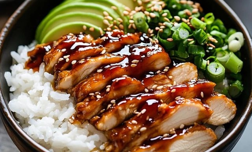 Image 4: Unmissable Dining Experience for Up to 4 – 2 Courses & a Drink Offer!