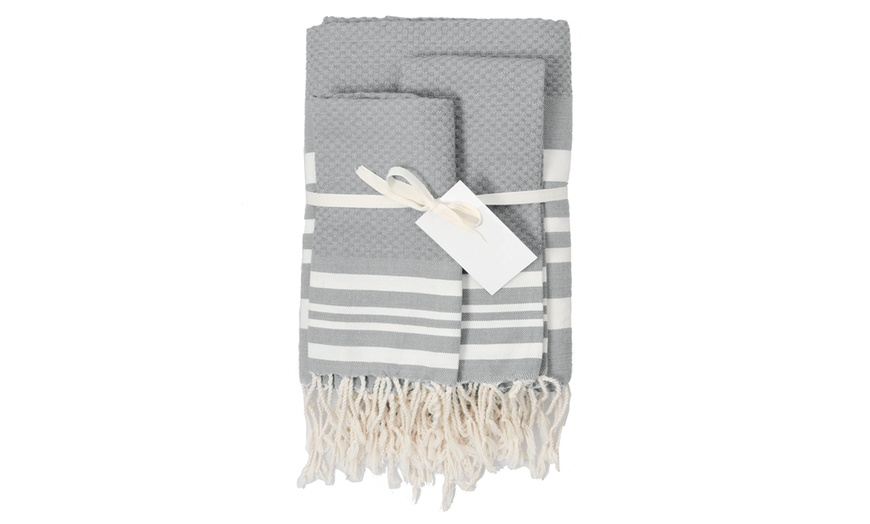 Image 11: Hamptons Bathroom Towel Set