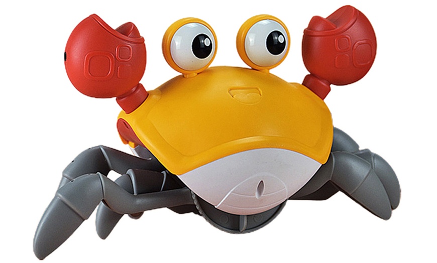 Image 7: Kids Electric Music Crawling Crab Toy With Light
