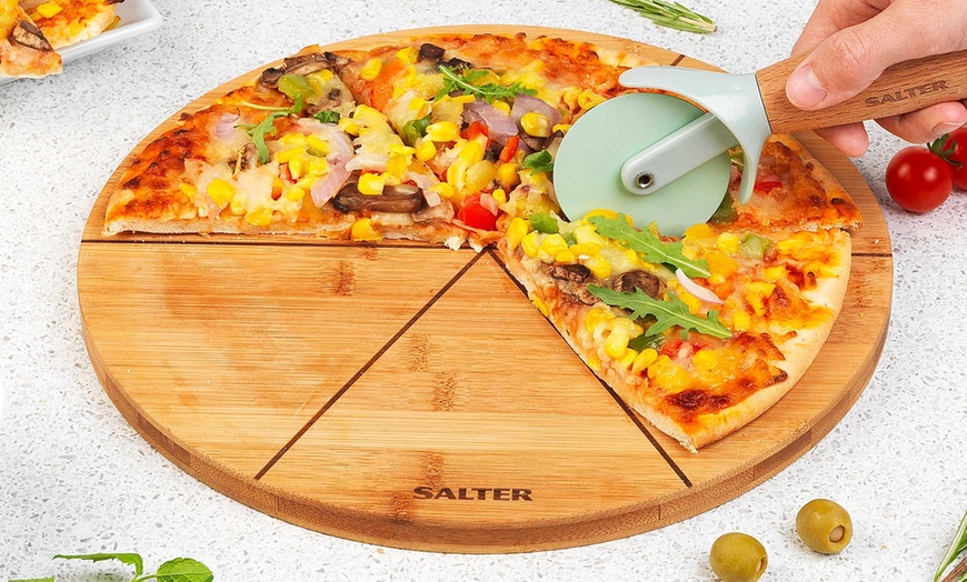 Image 8: Salter Bamboo Pizza Board