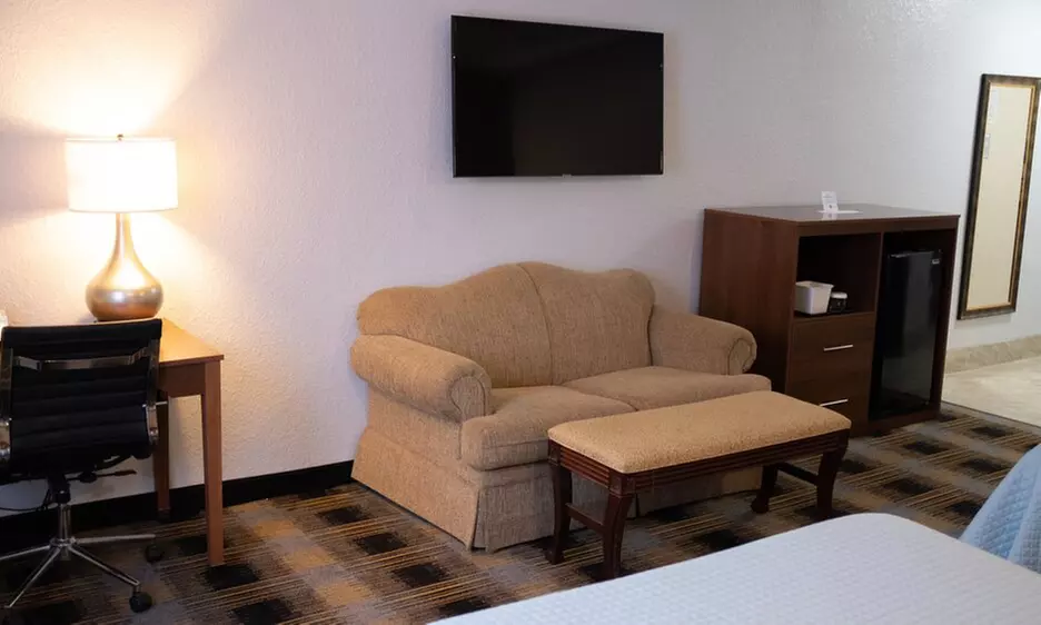 Stay at Hyannis Plaza Hotel, Barnstable!