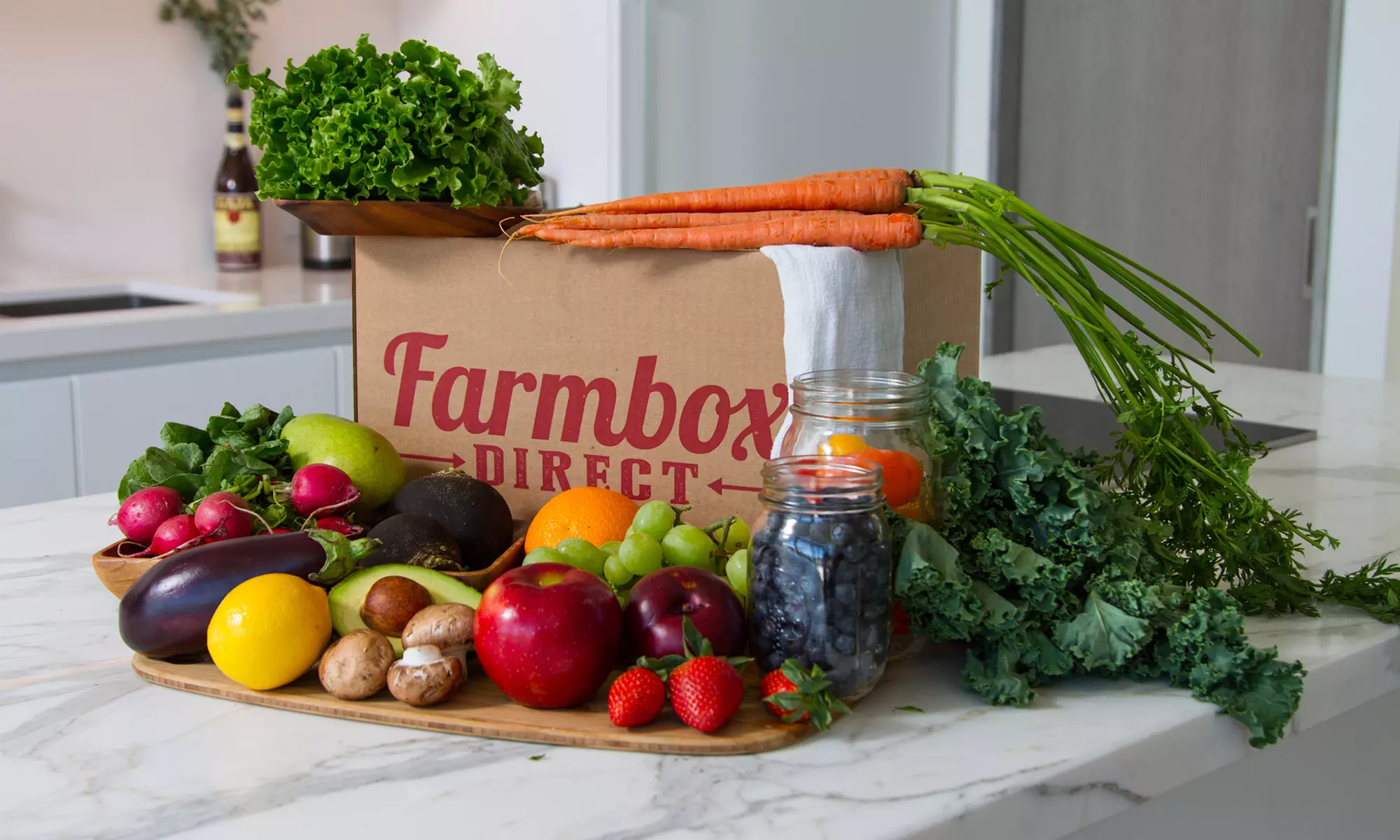 One Small, Medium, Large, or Juicing Organic Box from Farmbox Direct (Up to 33% Off) - Primary Image