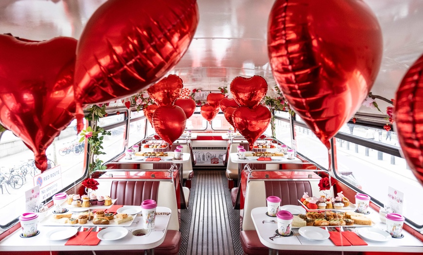 Image 3: Classic Sightseeing Bus Tour & Afternoon Tea in London for Two or Four