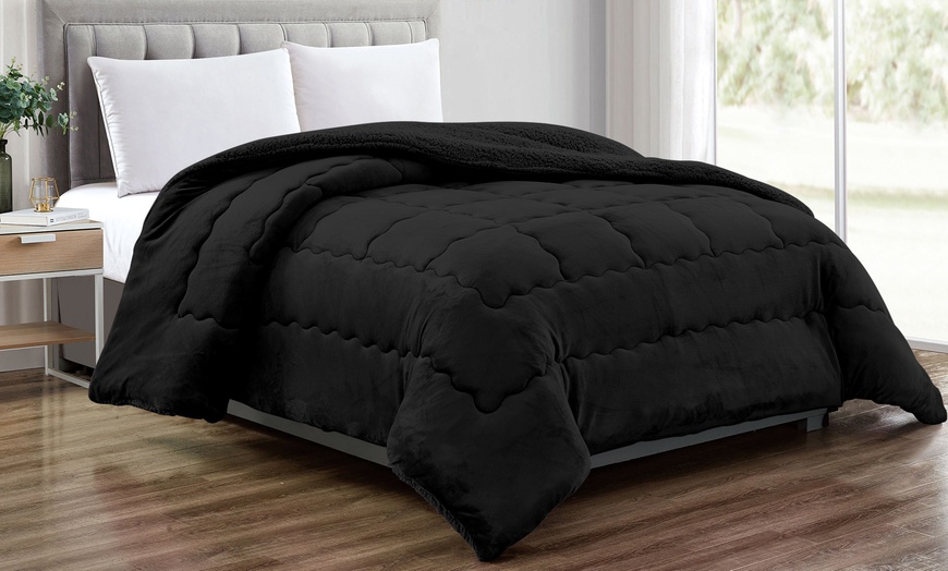 Image 7: Couette double en velours Sherpa