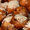 Image 1: Proef ambachtelijke oliebollen vers van de kraam in het hartje Utrecht