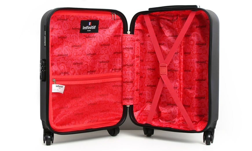 Image 28: Cabin and Vanity Case Luggage Set