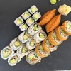 Image 6: Vielfältige Sushi-Menüs oder Party-Platte für 1, 2 oder 4 Personen 