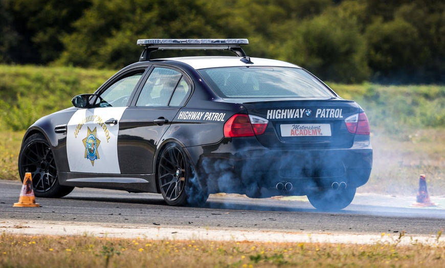 Image 1: Baptême de drift de BMW M3 V8 avec Motorsport Academy Fay De Bretagne