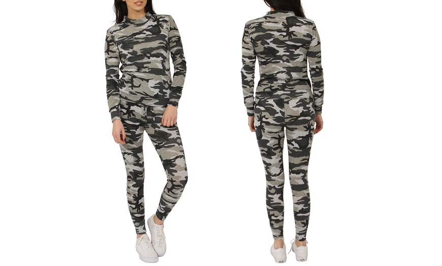 Image 1: Women's Two-Piece Camo Tracksuit