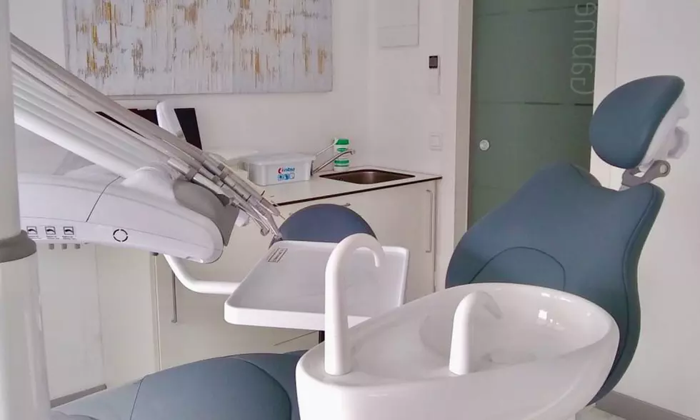 Blanqueamiento con limpieza bucal avanzada con estudio dental completo