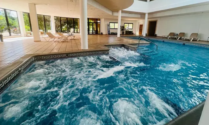 Acceso de 2 horas a spa para 1 o 2  con opción a almuerzo y masaje