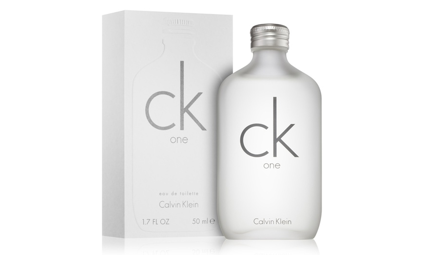 Image 2: Eau de Toilette Calvin Klein Ck One o Ck Be - 3 formati disponibili